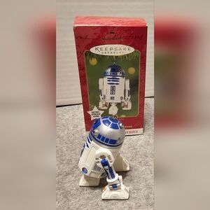 Hallmark KeepsakeOrnament R2D2 Star Wars collector series